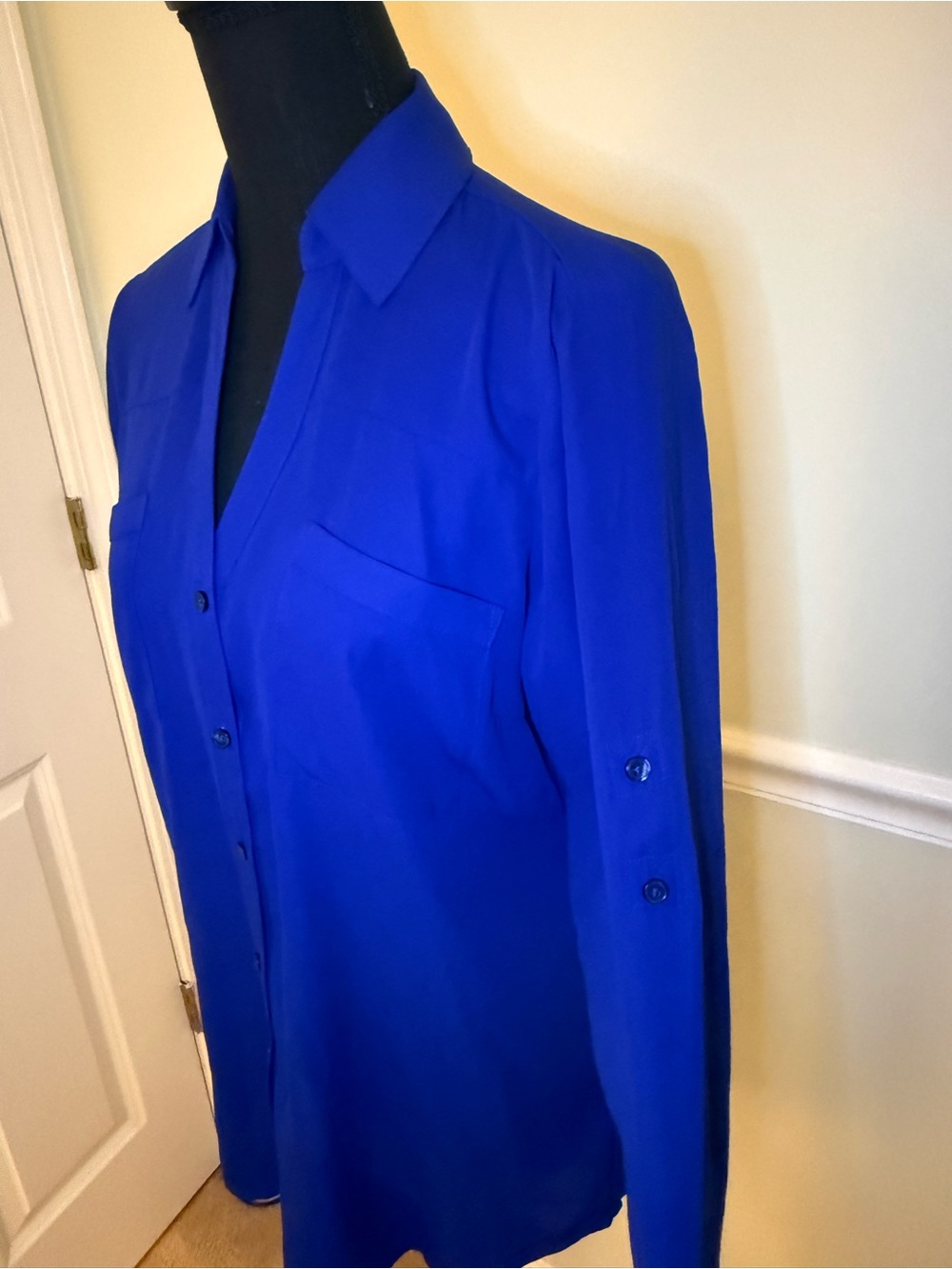Women's Royal Blue Express Portofino Button-Down Shirt with Roll-Tab Sleeves - Picture 3 of 9